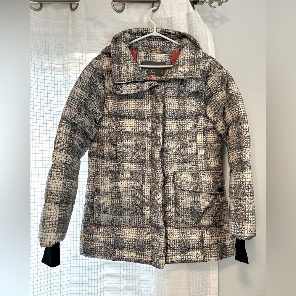 Lolë Coat